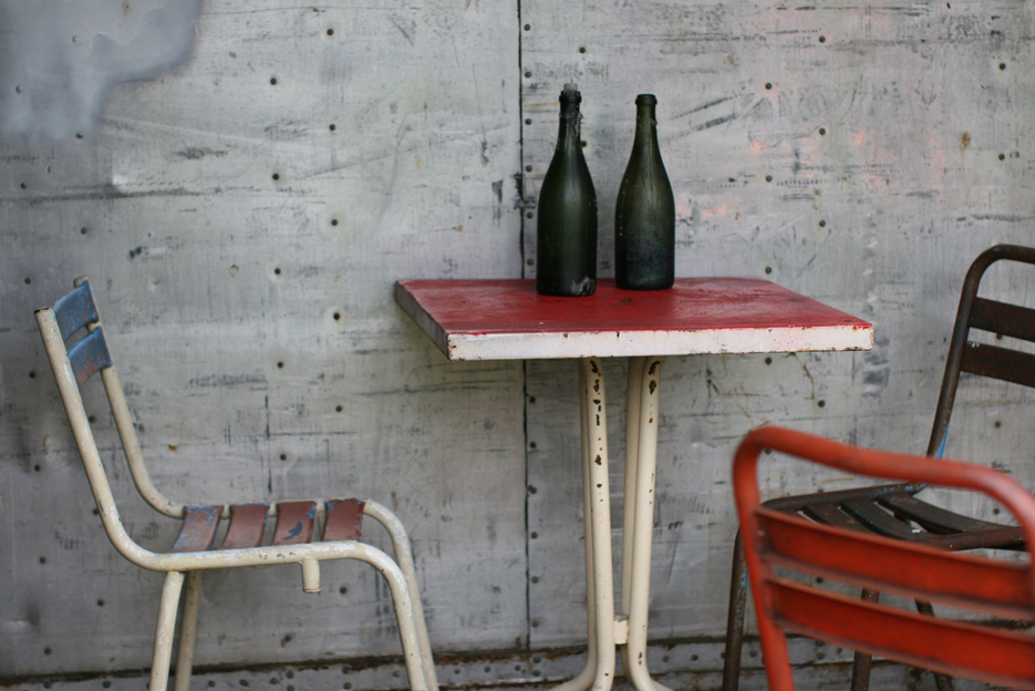 beha Opeenvolgend Interpretatief Industrieel Vintage Franse ijzeren terras stoelen jaren 50. – Dehuiszwaluw