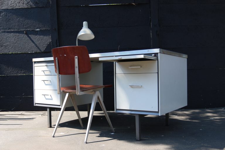 Industriele Vintage Gispen Bureau Andre Cordemeyer AZ 1966 2
