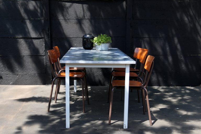 Industrieel Vintage tafel 2 meter lang, zinken blad