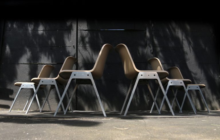 Industrieel Vintage Wilkhahn Kuipstoelen stapelbaar