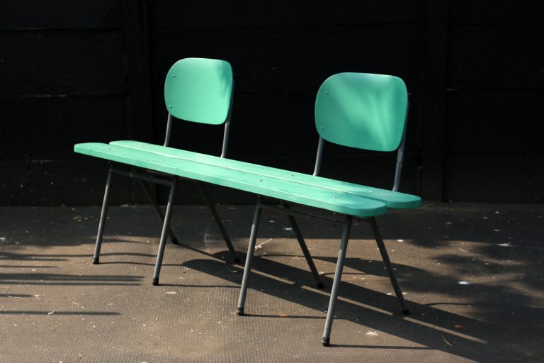 Industrieel Vintage Schoolstoelbank Love Seat DeHuiszwaluw