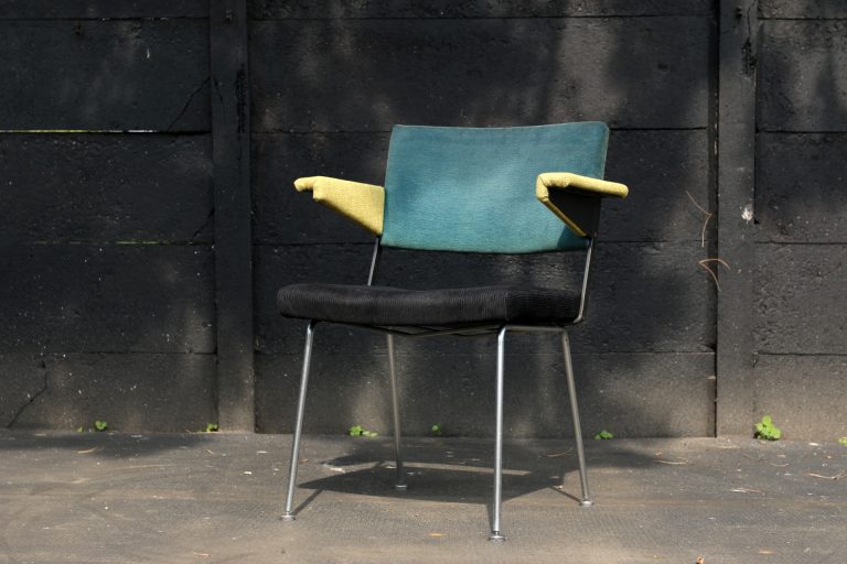 Industrieel Vintage Cordemeijer Gispen Tri-color stoel 1963