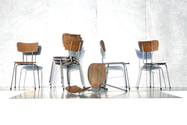 Super Franse Schoolstoelen jaren 50 Industrieel Vintage Grijs Frame