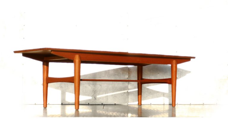 Vintage Design Deense teakhouten salontafel jaren 60