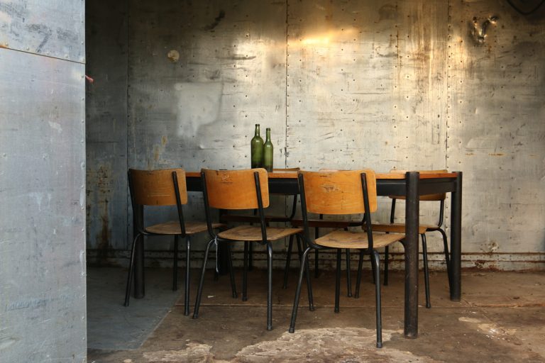 Geweldige Vintage Design eettafel bi-color jaren 70