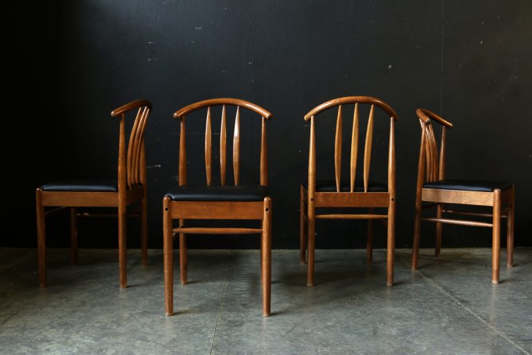 Vintage Design Spijlenstoelen Hout Zwarte Skai
