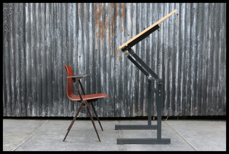 Industrieel Vintage Tekentafel Lessenaar Schooltafel Galvanitas
