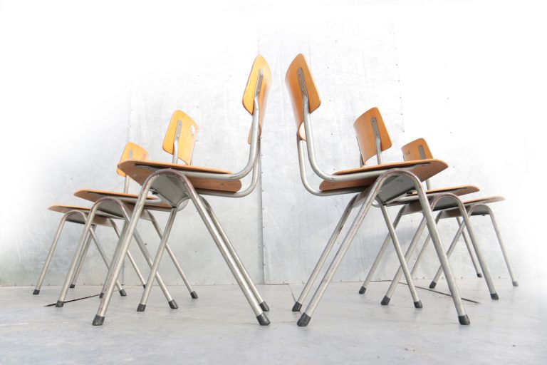Bijzondere Industrieel Vintage Schoolstoelen uit de jaren 50 / 60