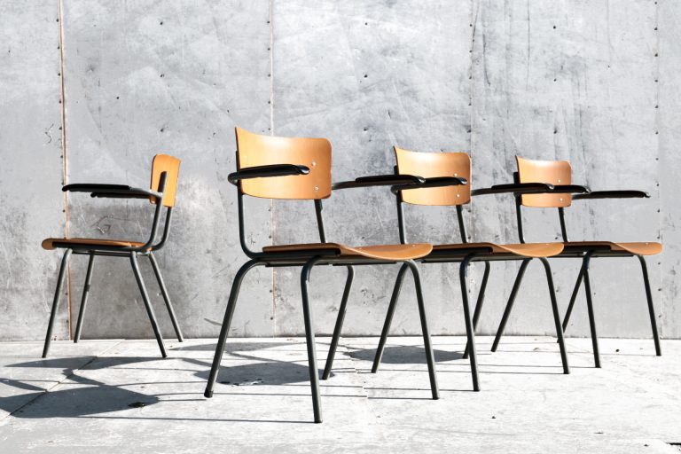 Industrieel Vintage Schoolstoelen met Armleuning grijs frame