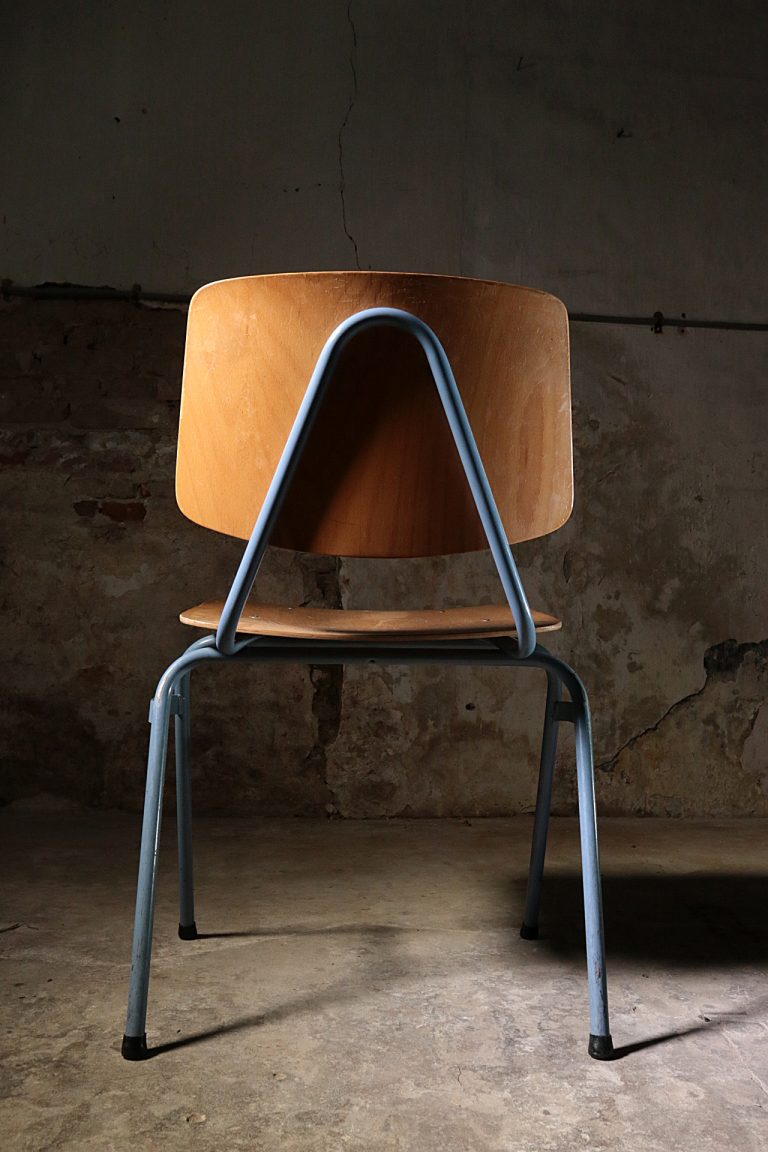 Industrieel Vintage Schoolstoelen Kho Liang Ie Lila