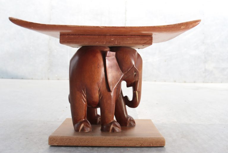 Vintage Design Olifant bijzettafel jaren 50