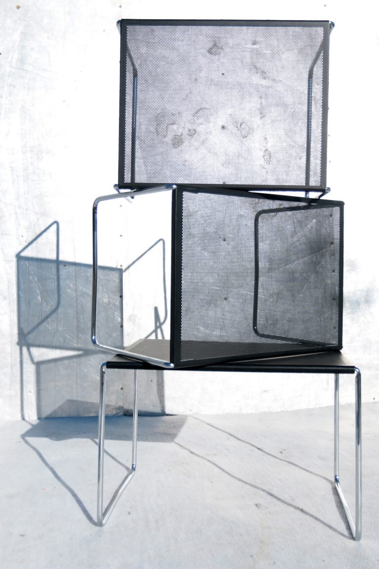 Vintage Design Eighties Nesttafels geperforeerd staal / chroom