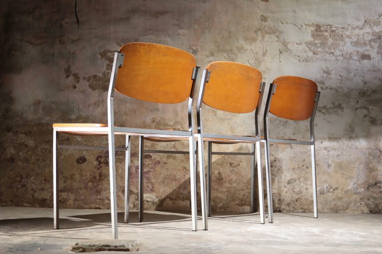 Vintage Design vroege Gijs van der Sluis? Schoolstoelen