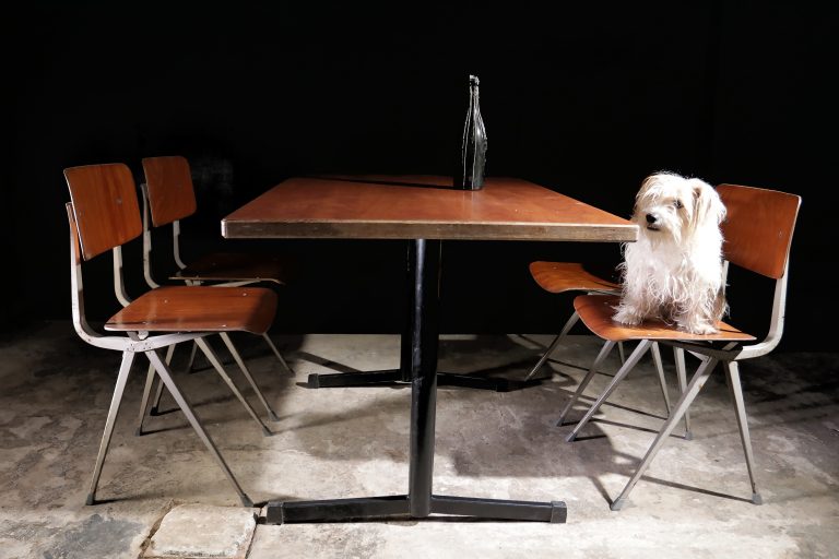Vintage Design Tafel 4 persoons zwart hout strak
