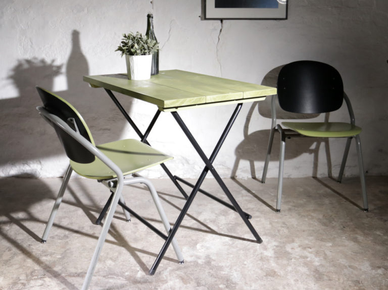 BoHo Stijl Klaptafels Bistro tafels Terrastafels Groen blad Zwart frame