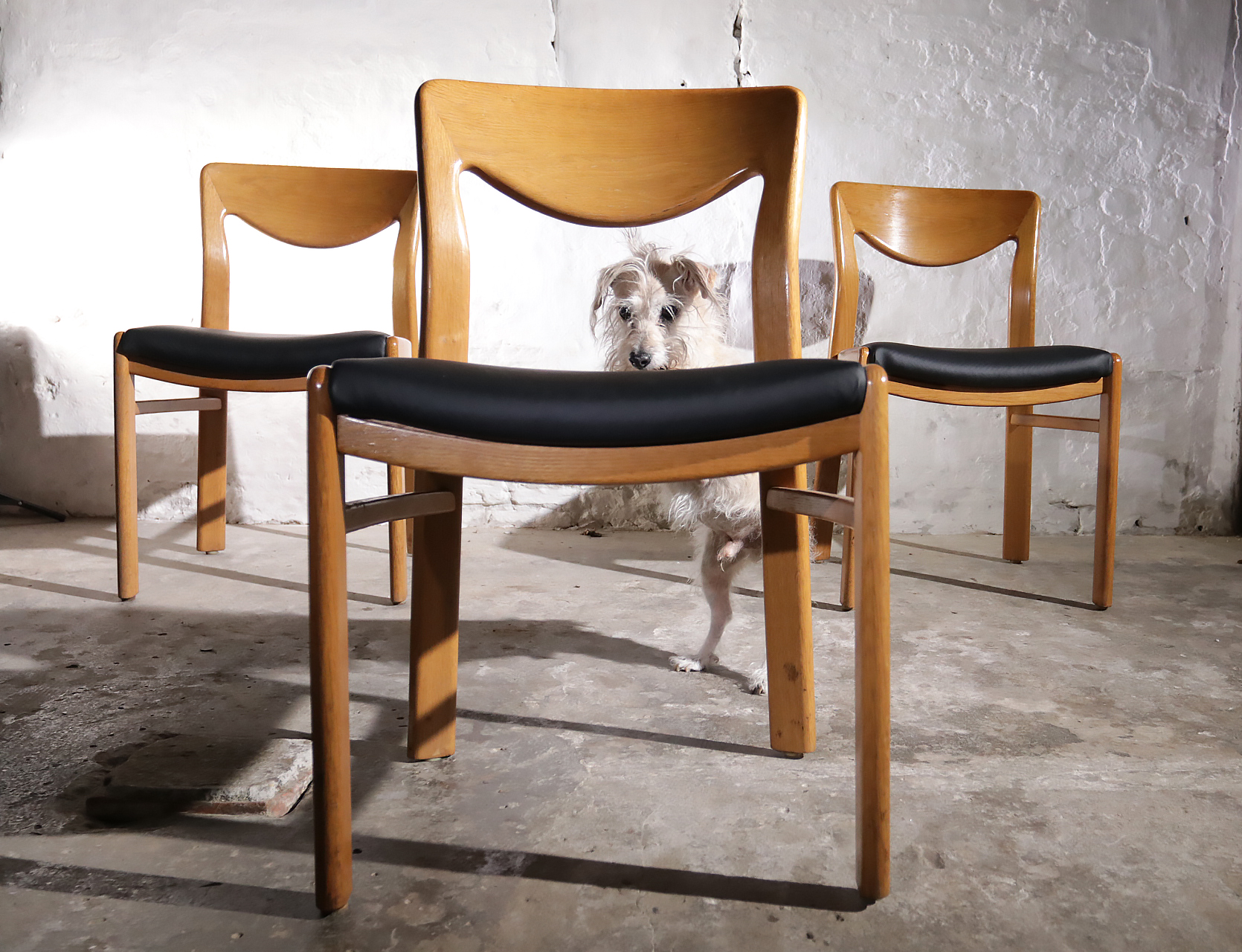 Ongelofelijk officieel Glimlach Deens Design Moller stijl stoelen uit de jaren 70 – Dehuiszwaluw