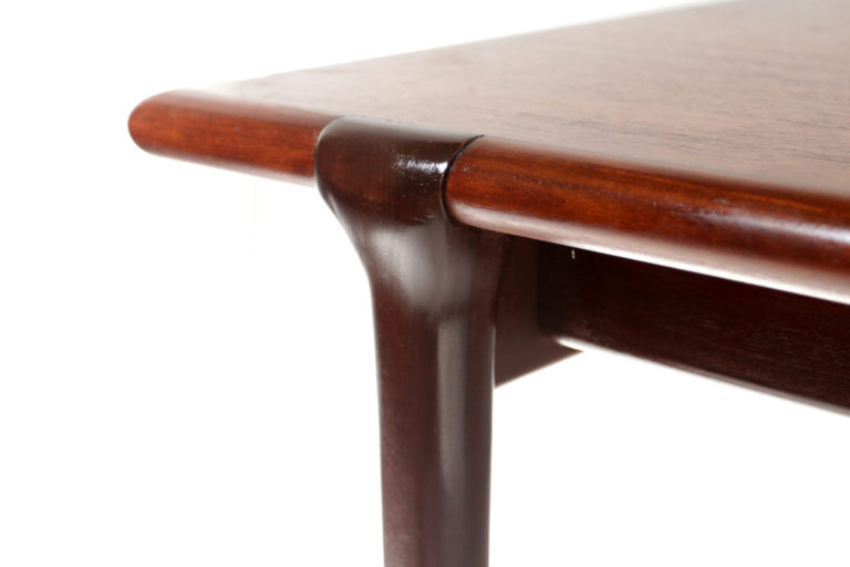 Louis van Teeffelen Webe eettafel jaren 60