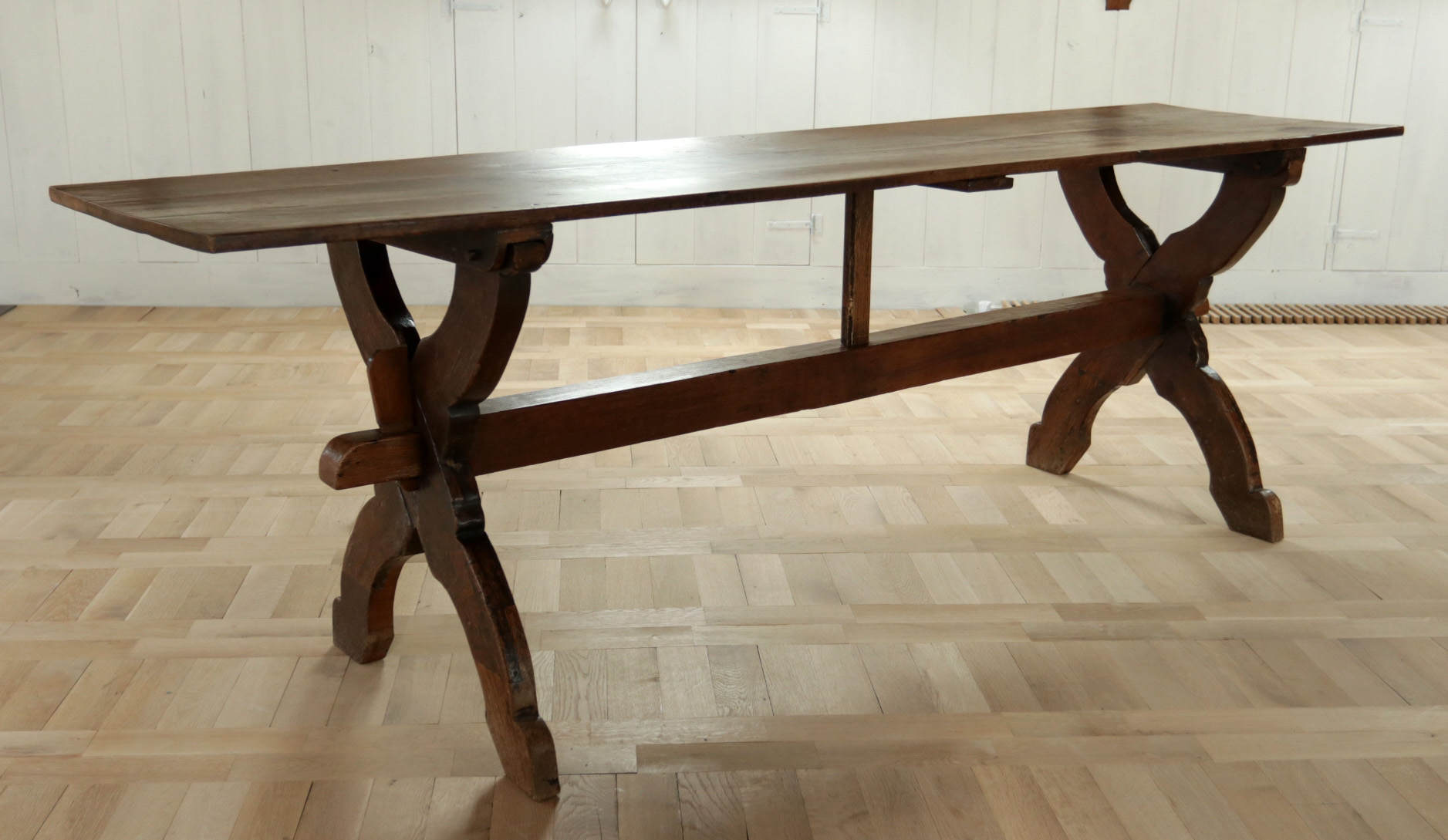 17e-eeuwse Franse eiken kloostertafel schragentafel – foto 1