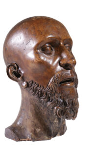 Levensgroot gesneden houten sculptuur mannenhoofd circa 1700 – foto 3