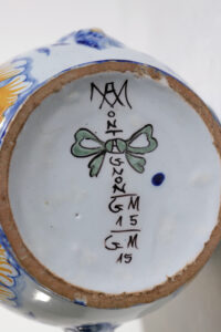 Faience vaas Nevers Gabriel Montagnon 1915 met ramskoppen – foto 8