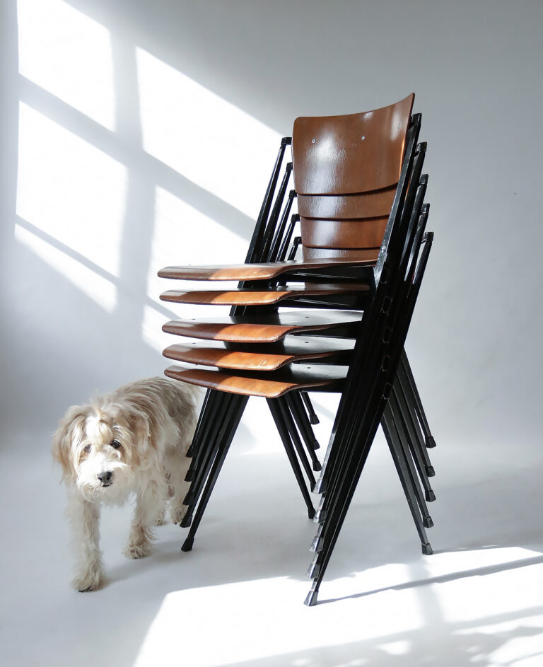 Dutch Design Set of 5 Wim Rietveld Pyramid Stacking Chairs 1957 Ahrend