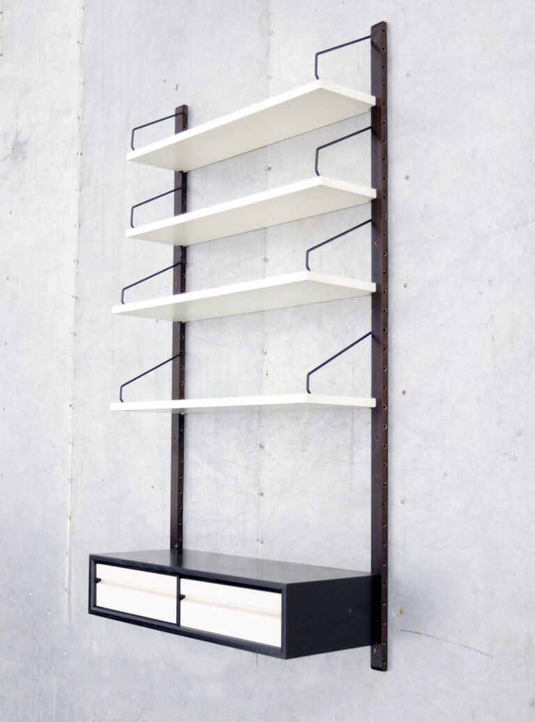 Mid Century Design Cadovius Royal System Wandsysteem Zwart Wit