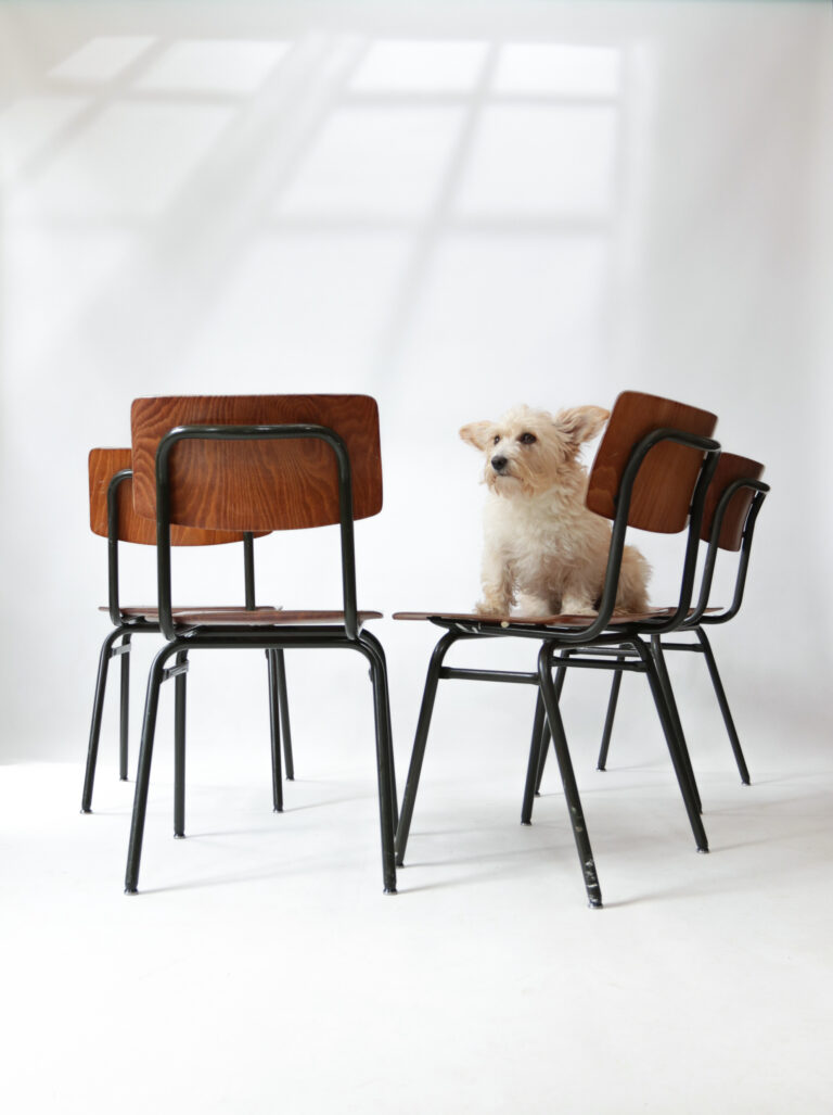 Industrieel Vintage Schoolstoelen Donker- Olijfgroen Pagholz Presikhaaf