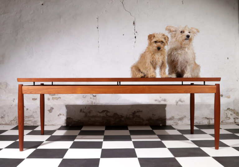 Danish Design Grete Jalk coffee table, Model 622 / 54 Teak France & Son, 1960s