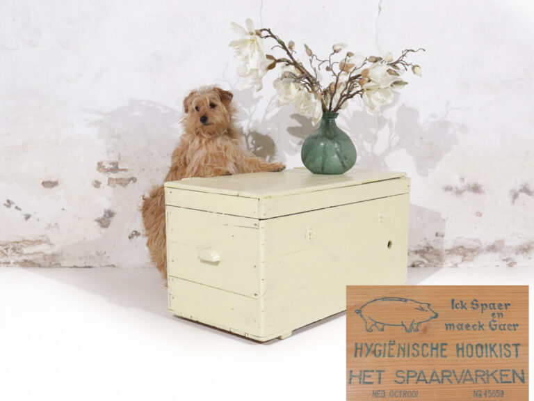 Industrieel Brocante Hooikist Ick Spaer en Maek Gaer Besparingstip!