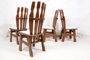 Brutalist eiken eetkamerstoelen bouclé jaren 70 – foto 10
