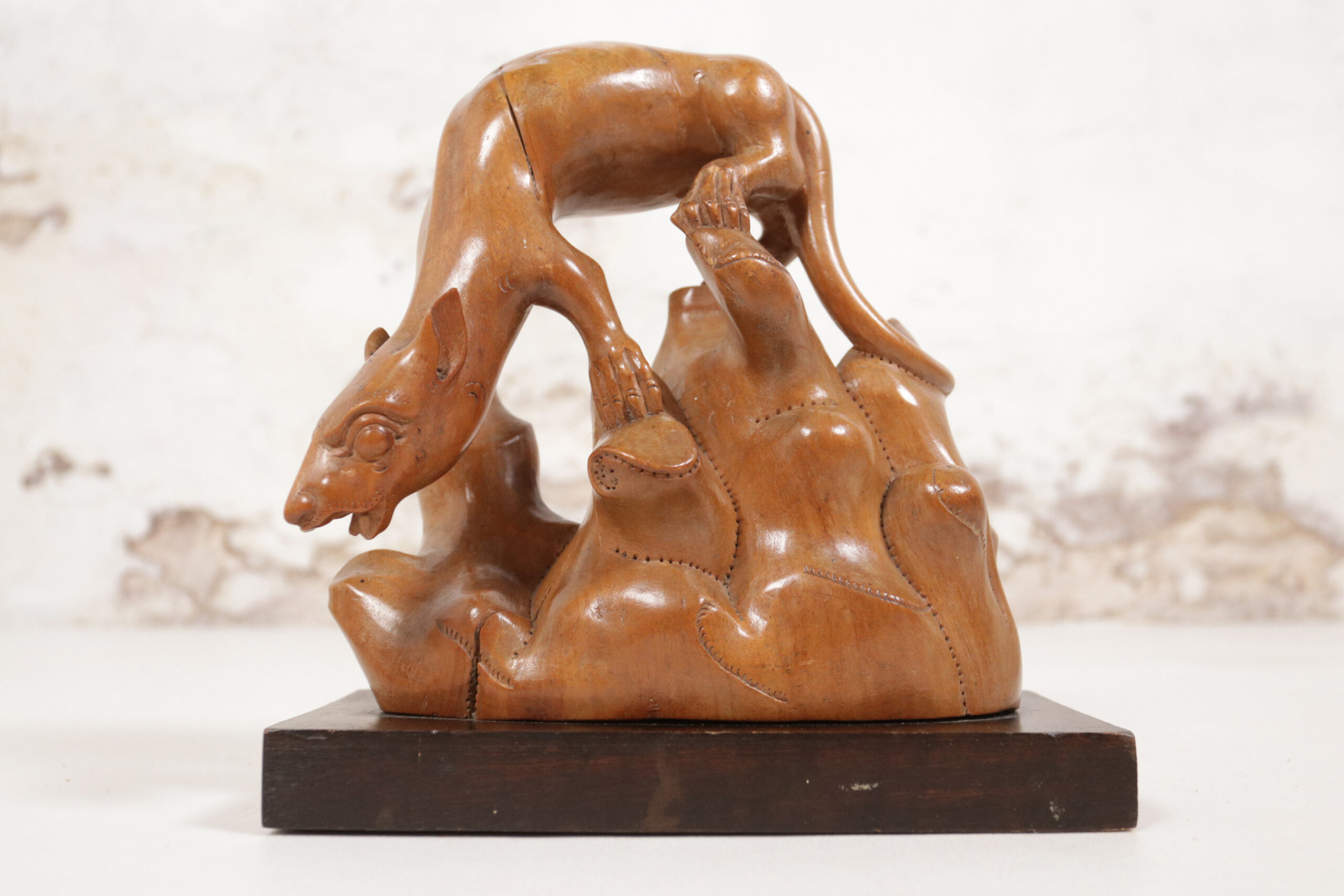 Balinees houtsnijwerk luwak palmroller art deco – foto 1