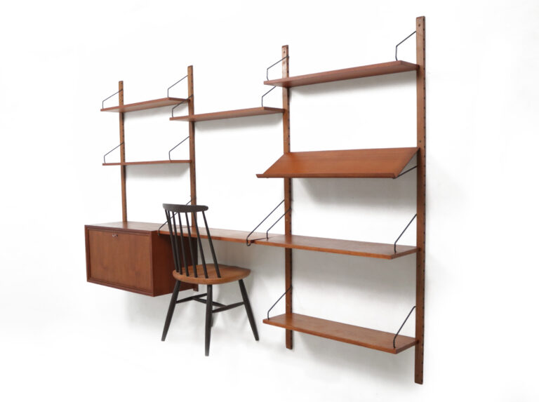 Poul Cadovius Modular Floating Wall System Teak Denmark, 1950’s