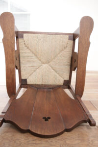 Brutalist eiken loungestoelen nieuwe biezen zitting 1935 – foto 3