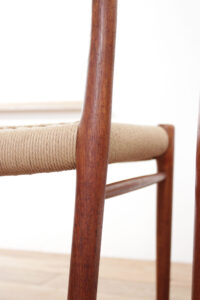 Niels Otto Møller model 75 teak eetkamerstoelen papercord – foto 4