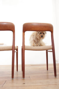 Niels Otto Møller model 75 teak eetkamerstoelen papercord – foto 1