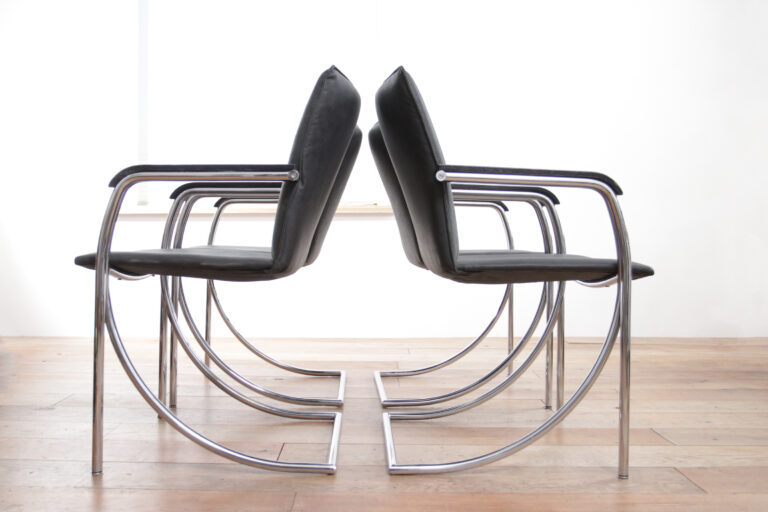 Vintage Casala Ocean Stoelen – Stijlvolle Elegance in het Mat Zwart
