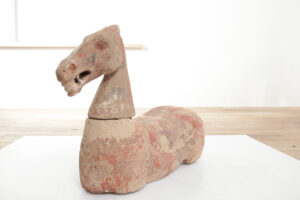 Chinees aardewerk paard met losse kop in Han-stijl, beschilderd terracotta – foto 4