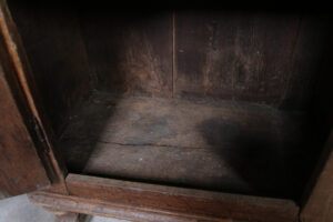 Antieke Hollandse eiken tinkast 1700 – foto 15