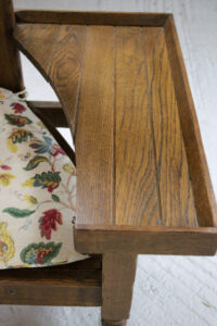 Hollandse brutalist eiken fauteuil met bijzettafel jaren 50 – foto 4