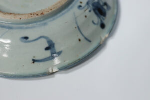 Chinees blauw-wit schoteltje spiraal-lotusdecor Fujian – foto 2