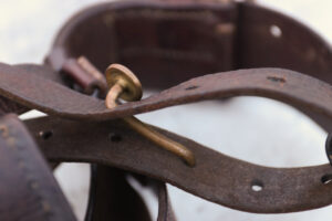 Franse militaire koppel met patroontassen en bretels – foto 9