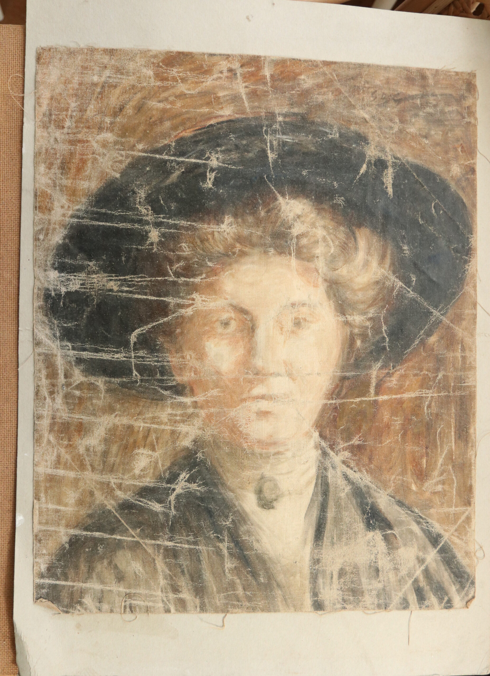Antiek portret vrouw met grote hoed, olieverf op doek ca. 1910 – foto 1