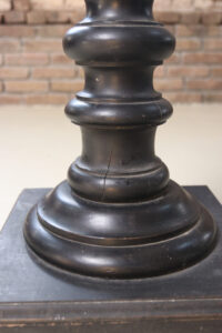 Gezwart houten zuil Napoleon III sellette – foto 7