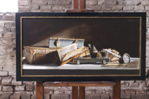 Stilleven met tinnen inktstel en oude boeken – Marjolein van den Berg, acryl op doek – foto 1