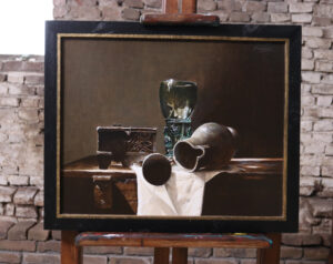 Stilleven met roemer en kistje (bodemvondst) – Marjolein van den Berg, acryl op doek – foto 1