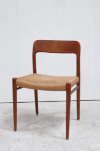 Niels O. Møller stoel model 75 teak papercord Deens design – foto 1
