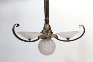 Franse art deco hanglamp smeedijzer vergulde bloemen geperst glas – foto 7