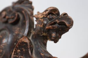 Dantesca stoel gesneden hout leeuwenkoppen neorenaissance – foto 12