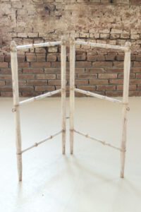 handdoekrek faux bamboo wit geschilderd hout scharnierend – foto 1