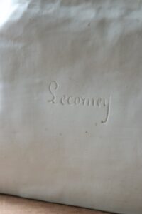 Nicolas Lecorney biscuit beeld meisje met madeliefje – foto 11